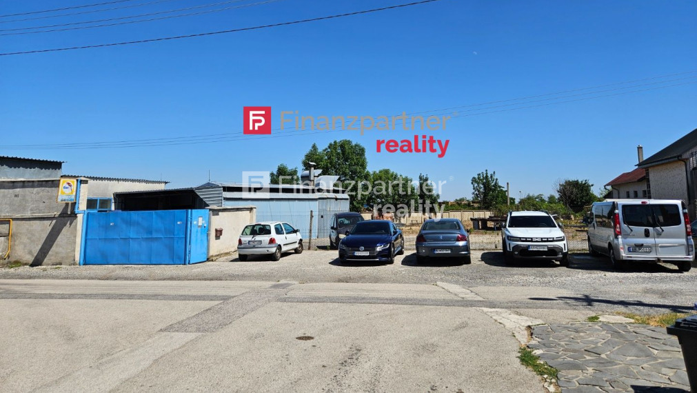 Exkluzívna príležitosť: priemyselný areál s 3 halami a kanceláriami v Dolných Orešanoch!