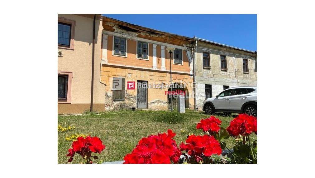 Blízko Nestville parku - meštiansky dom v centre Hniezdneho (F239-12-ANM)