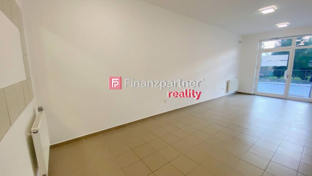 Ponúkam prenájom komerčných/obchodných priestorov v Gabčíkove 30m2 (F001-25-PEMA)