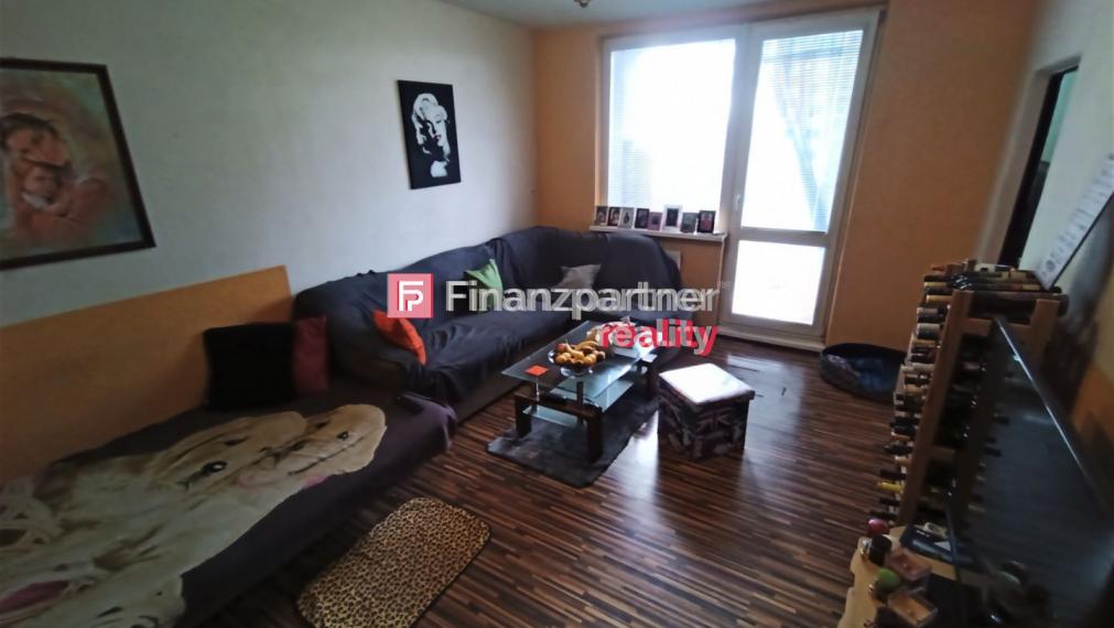 2-IZBOVÝ, CENTRUM, 2 VÝŤAHY, BALKÓN, +++CENA