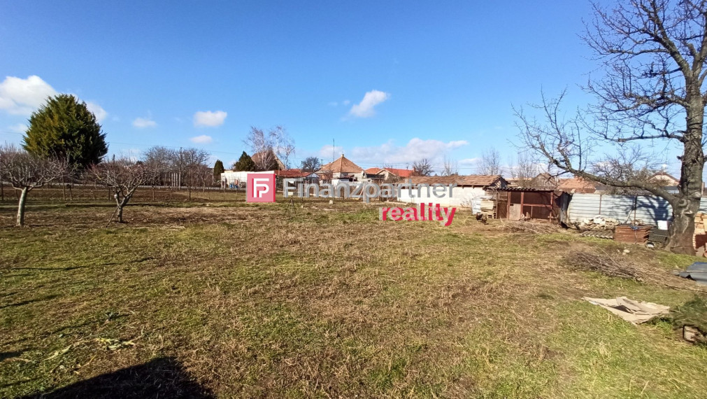 Stavebný pozemok 713m2, Pata s výjazdom na R1-NR-TT, okres Galanta, 3D