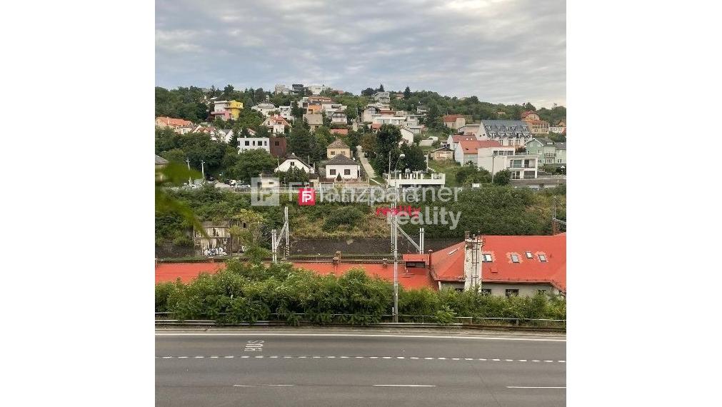 Ponúkame na predaj stavebný pozemok v Bratislave