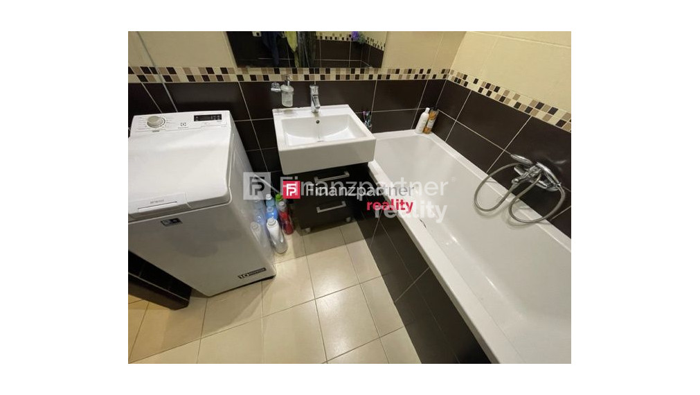 Momenntálne nedostupné 4 izbový, 77m2, rek. s loggiou ul. Karpatska ( F389-114-ANM)