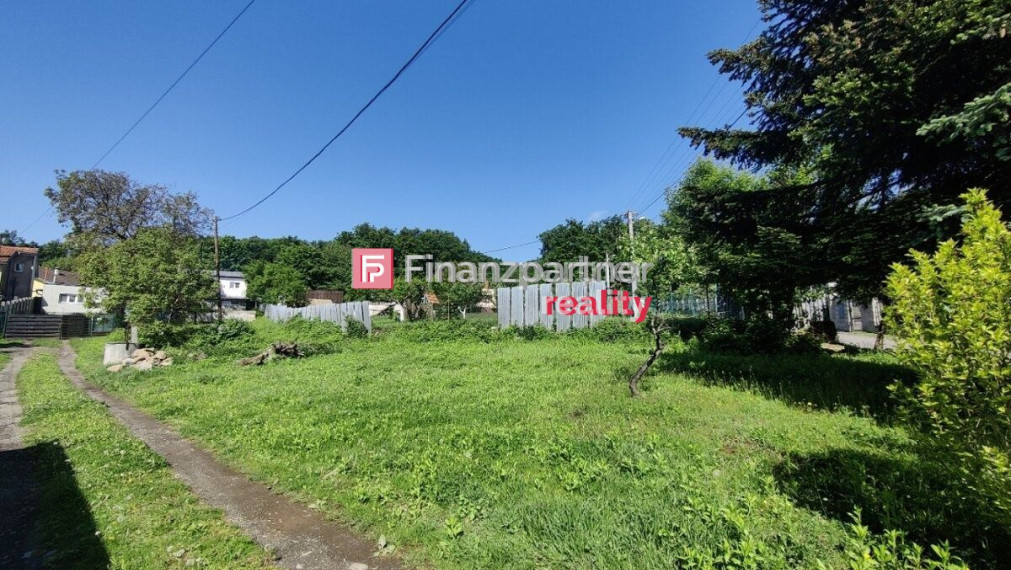 Exkluzívne na predaj pozemok v Klokočove