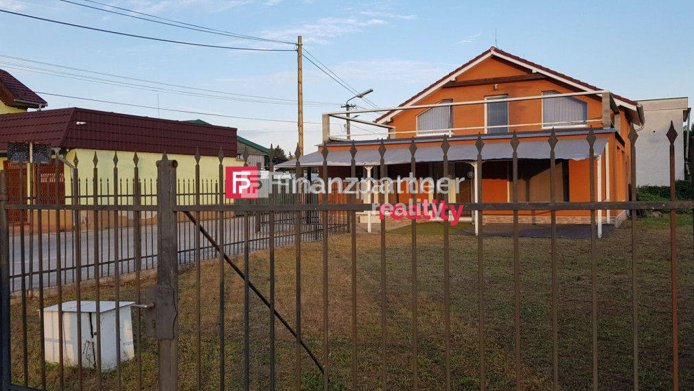 Znížená cena!!!F109-018REMA Polyfunkčná budova Kolárovo