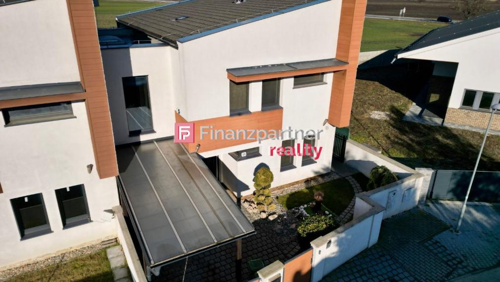 Nehnuteľnosť Kútniky - Exkluzívne na predaj nádherný 4 izbový trojdom v obci Kútniky