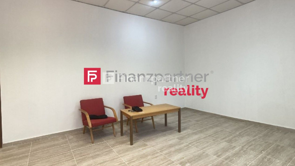 Prenájom prevádzkových priestorov 35m2, Lučenec