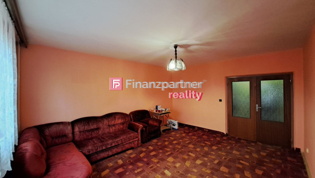 PREDAJ 3 - izbového bytu, predaný