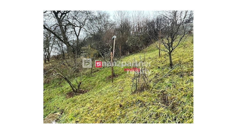 Rezervované - Extravagantný minimalistický stavebný pozemok na zaujímavom mieste v Prešove (F567-14-ANMi)