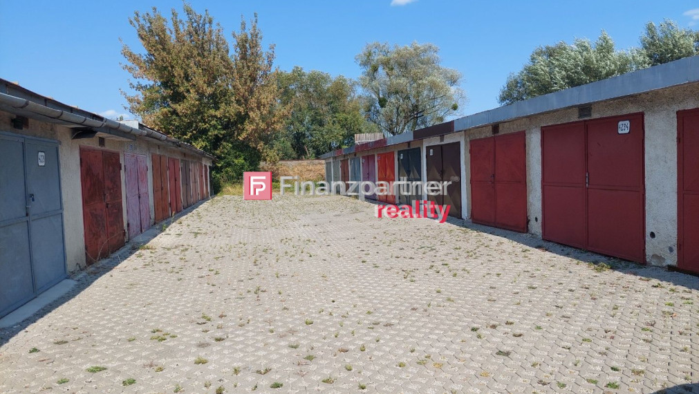 Predaj garáže, Laborecká, predaný