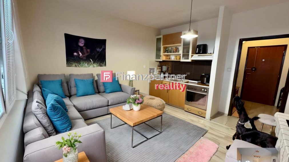 Na PREDAJ:  moderná Garsónka s LOGGIOU, vaňou a pivnicou - Bratislava -Petržalka (Osuského ul.)