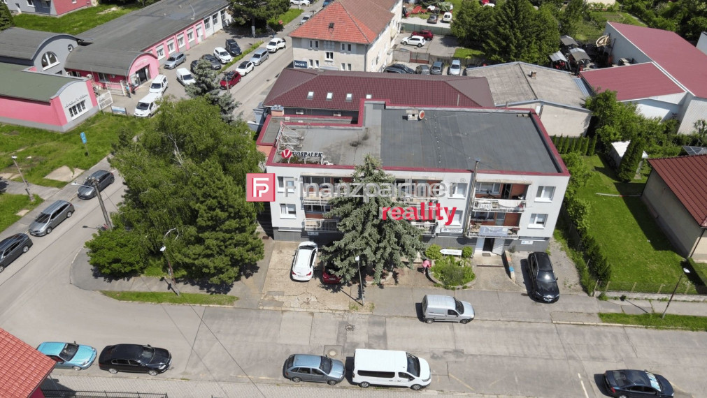 Investičná príležitosť v Senica: Administratívna budova s potenciálom pre biznis a bývanie