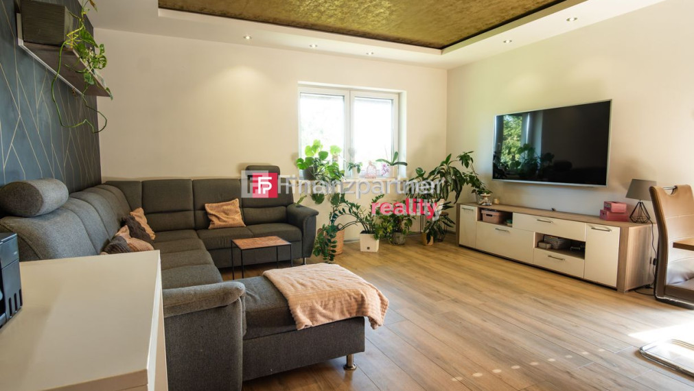 Samostatne stojaci 4izbový dom vo Viničnom zo spoločnou prístupovou cestou