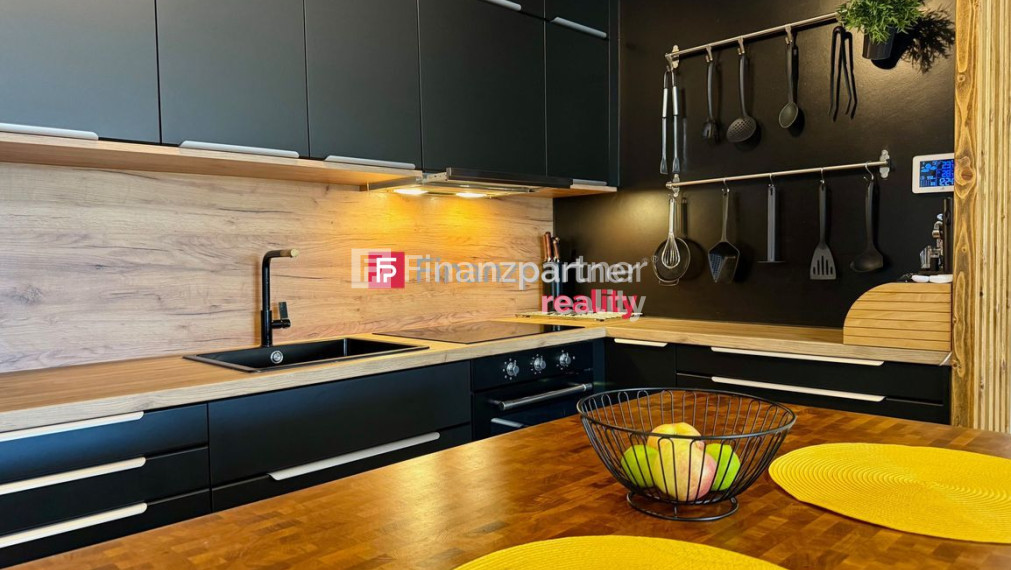 NOVINKA: Luxusný 2-iz. byt s predzáhradkou vo Veľkom Grobe