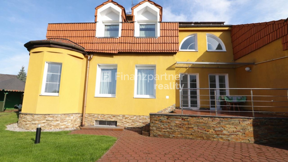 Na predaj - 7 izbový rodinný dom, Záhorská Bystrica