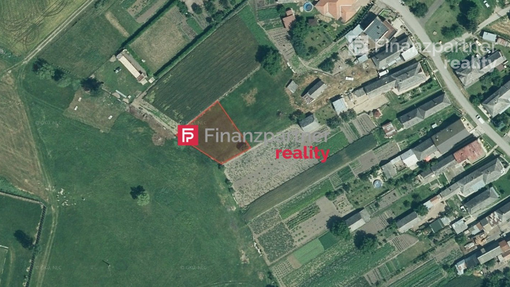 Dokonale pozemky na výstavbu rodinného domu len 7 km od mesta Trebišov (F004-14-MAVIa)