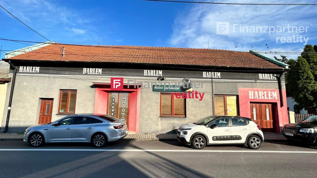 ZNÍŽENÁ CENA!!!  Zrekonštruovaný obchodný priestor v centre mesta Veľký Meder - skvelá INVESTIČNÁ PRÍLEŽITOSŤ (F003-018-ESJA)