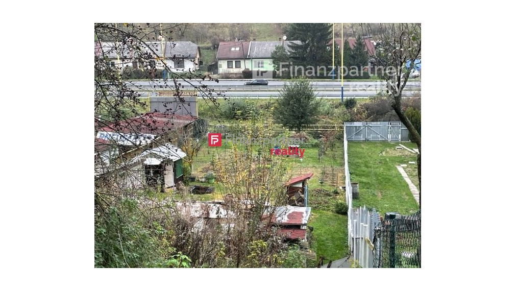 15 árový stavebný pozemok priamo v meste  (F378-14-ANM)