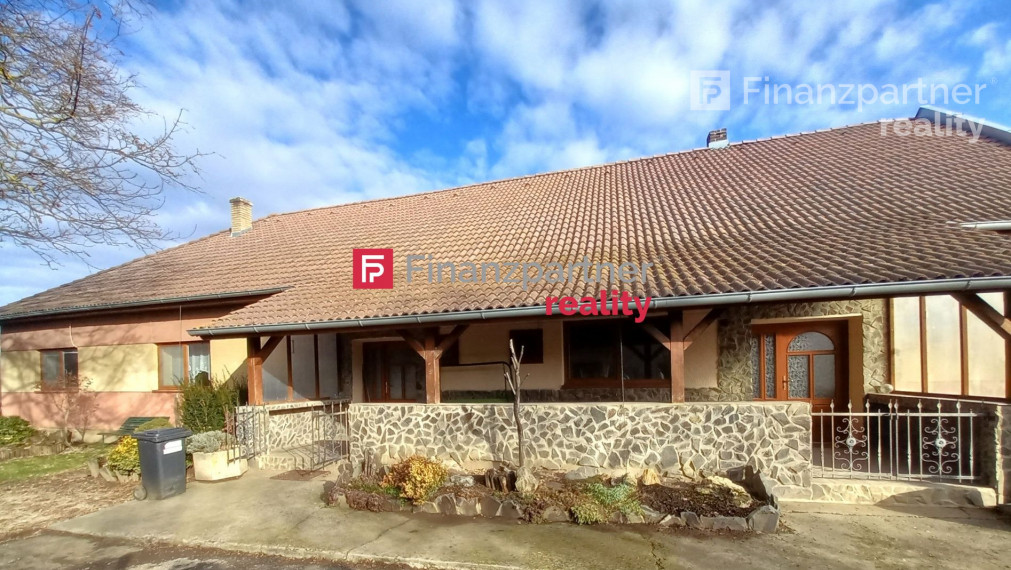 F010-12-KATA REZERVOVANÉ - Ponúkame vám na predaj dvojgeneračný dom v Nýrovcich