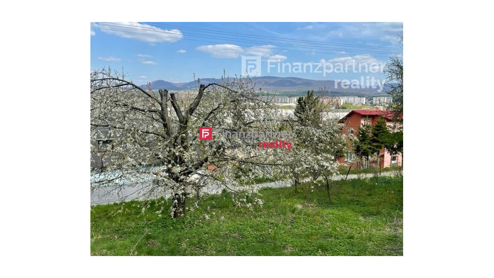 Pozemok Pod Wilec hôrkou- el.voda pri, ale iba na zahrádkarčenie...(F299-14-ANMi)