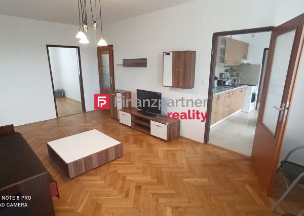 REZERVOVANY ! prenájom 3 izbový byt, voľný od. 1.10.2023 Nitra Chrenová, 3