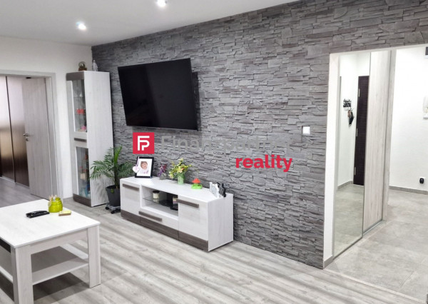 PREDANÝ! čerstvo rekonštruovaný 4-izbák