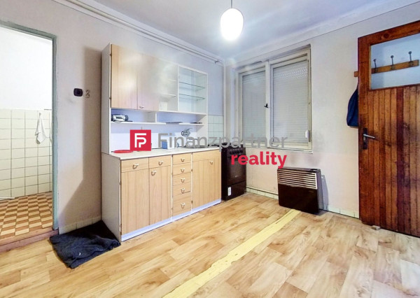 Veľký pozemok 15árov so starším domom, Zemianske Sady okr. Galanta. 3D obhliadka