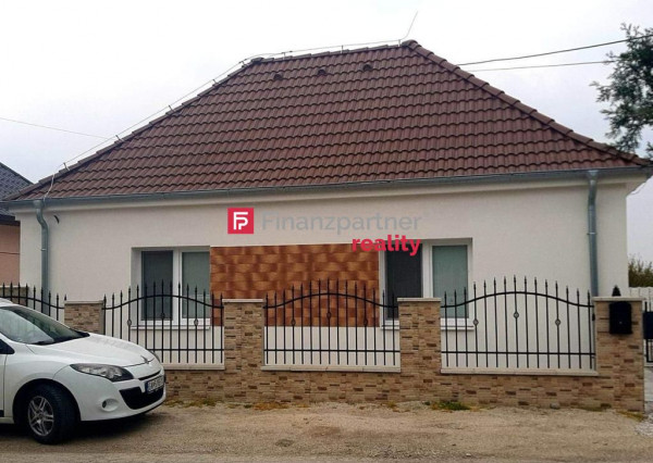Ponukame EXKLUZÍVNE!!! Rodinný dom v Mostovej.