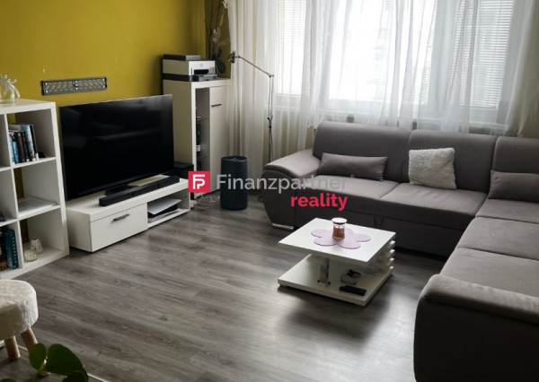 Váš nový domov: Slnečný 3-izbový byt v Komárne (F023-113-ESJAE)