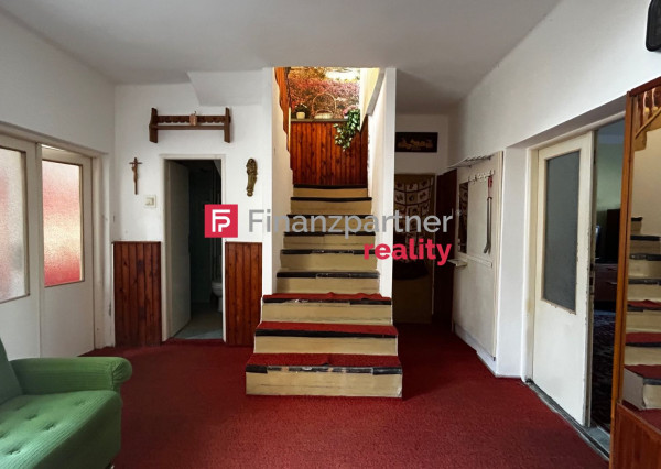 Dvojpodlažný 5-izbový rodinný dom, Madunice