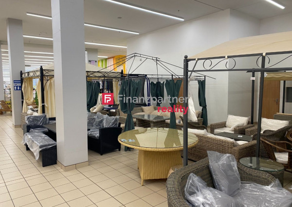 Na prenájom obchodné priestory Humenská cesta, Michalovce