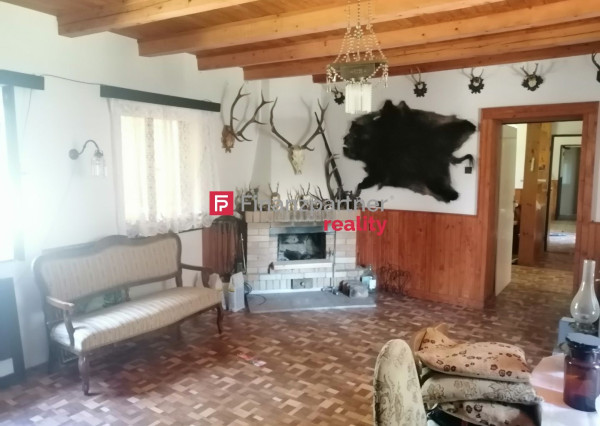 Vidiecky domček v obci Jelka čaká na svojho nového majiteľa