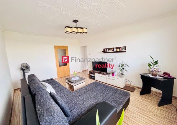 !!! ZNÍŽENÁ CENA !!! Priestranný 3-izbový byt v obľúbenej lokalite Ružový háj, Dunajská Streda