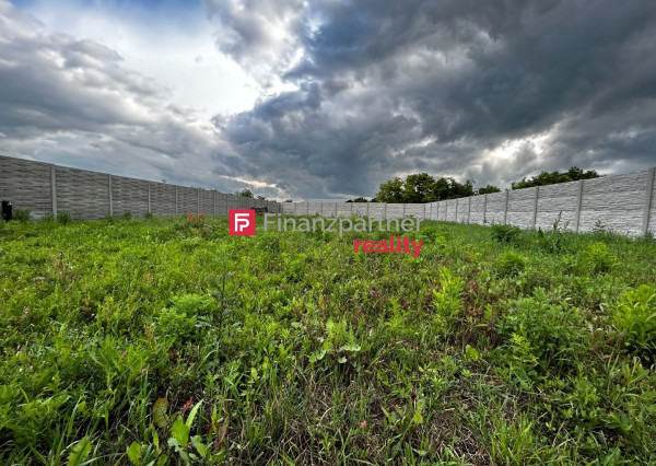 Pozemok v obci OKOČ (Opatovský Sokolec) (F001-014-ESJAaE)