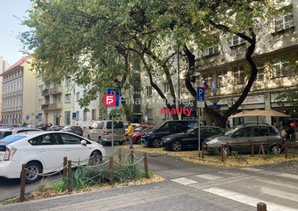 Priestranný byt na Grösslingovej ulici aj pre študentov.