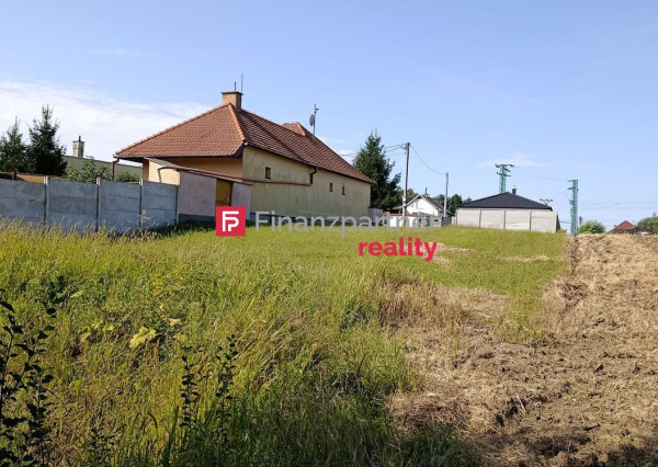 Romantický stavebný pozemok v obci Gáň, Galanta