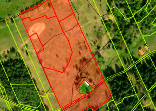 Stavebný pozemok 3,15 ha so stavebným povolením.