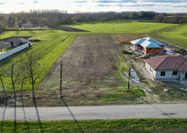 Na predaj pozemok s možnosťou výstavby rodinných domov Baloň