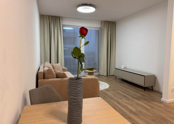 Buďte prvý! Luxusné bývanie 2i byt s parkingom  SEREĎ v novostavbe Cisárky-PRENÁJOM