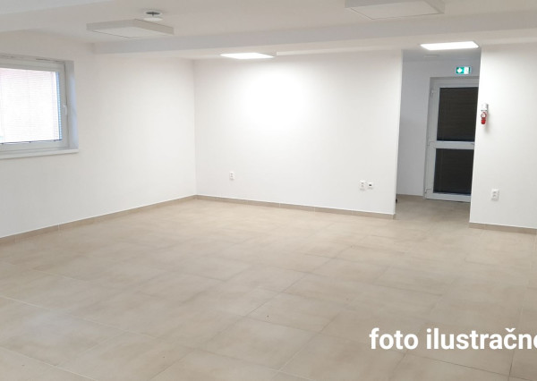 Na prenájom obchodný priestor