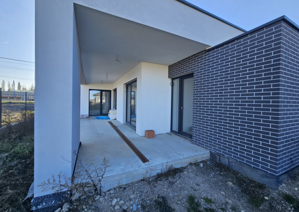 Na predaj bytová jednotka v dvojdome v obci Gabčíkovo