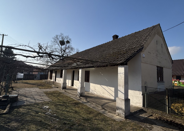 Chalupa s pozemkom 1194 m², Borský Svätý Jur - Tomky, Senica