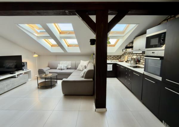 Na predaj sympatický 2 izbový podkrovný byt v obci Trnávka