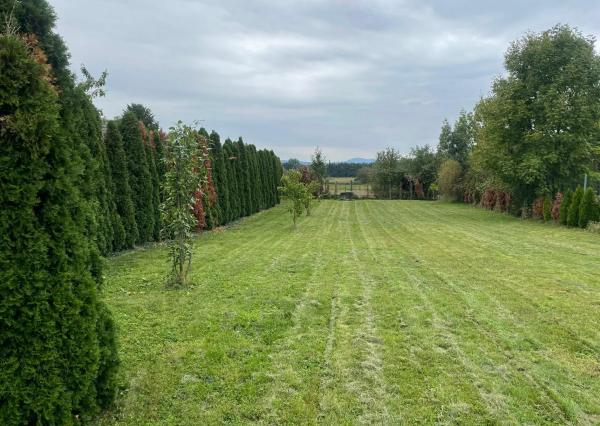 TOP výhľad na Smolenický zámok! Pozemok 845m2