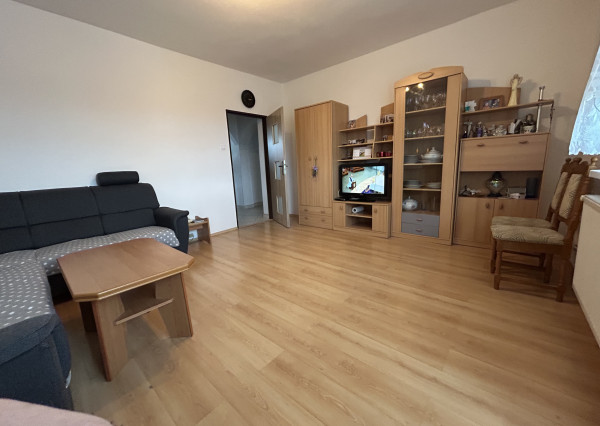 PREDAJ 3 izbový byt v Trakoviciach