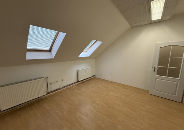 Prenájom kancelárskych priestorov - Dunajská Streda