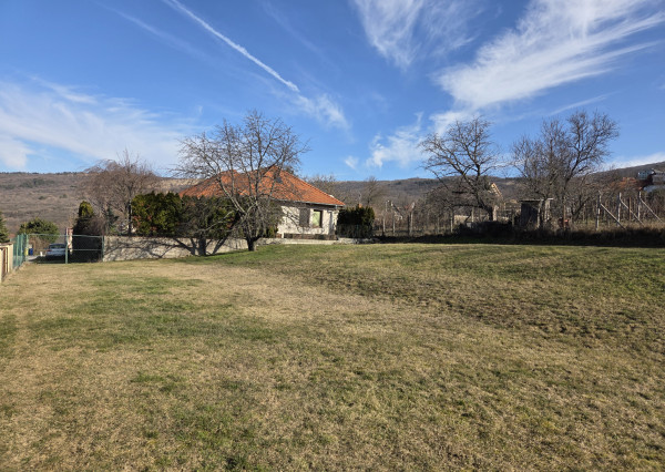 Atraktívny 600 m² stavebný pozemok, Zobor, Nitra