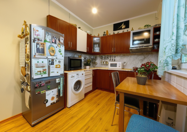 PREDAJ Moderný 1-izbový byt s parkovacím miestom a skladom – Šelpice (5 min. od Trnavy)