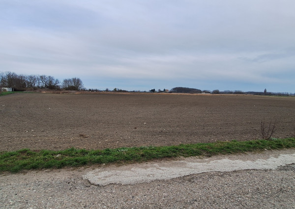 (F015-014-MAPO)Predám pozemok 28,078m²-Čierna Voda/Galanta