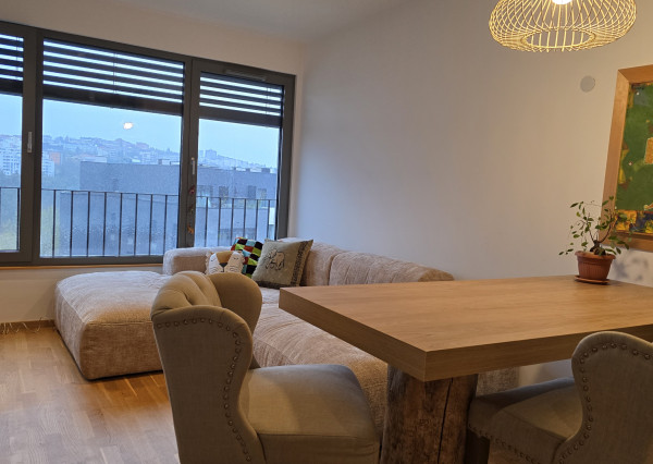 Štýlový 2-izbový byt s parkovacím miestom - výborná lokalita